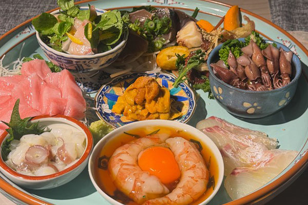 その時季のジャンルフリーな料理をその日の気分で楽しむ自由時間